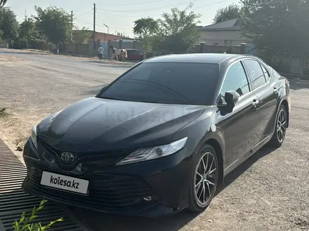 Toyota Camry 2019 года за 12 650 000 тг. в Сарыагаш – фото 21