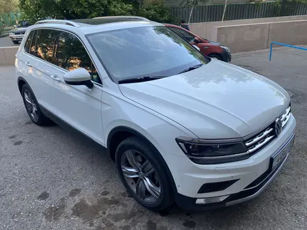 Volkswagen Tiguan 2017 года за 13 000 000 тг. в Астана – фото 2