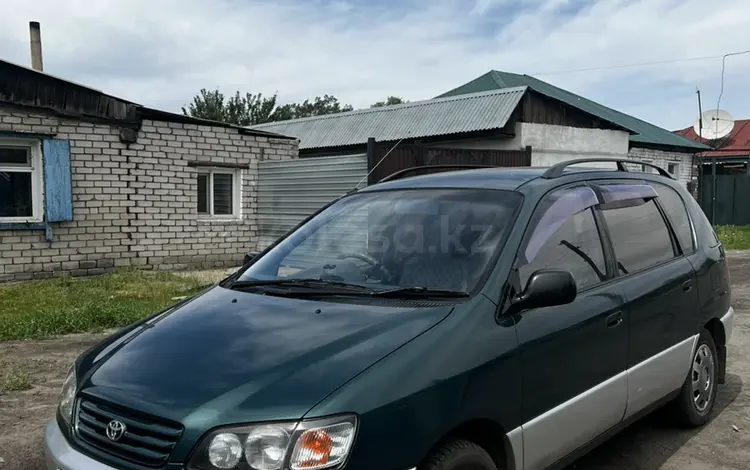 Toyota Ipsum 1996 годаfor3 200 000 тг. в Семей