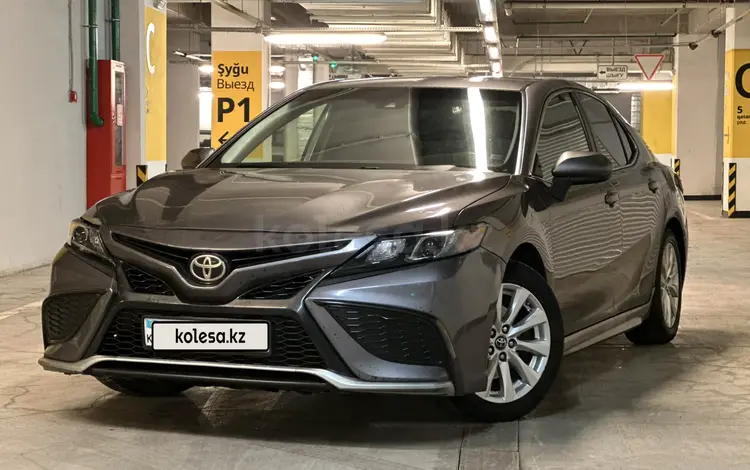 Toyota Camry 2018 годаfor12 800 000 тг. в Алматы