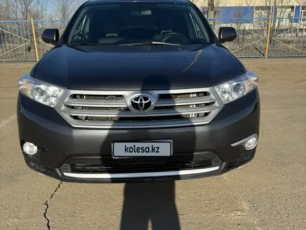 Toyota Highlander 2012 года за 9 450 000 тг. в Атырау – фото 5