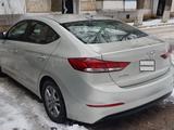 Hyundai Elantra 2017 года за 5 600 000 тг. в Уральск – фото 5