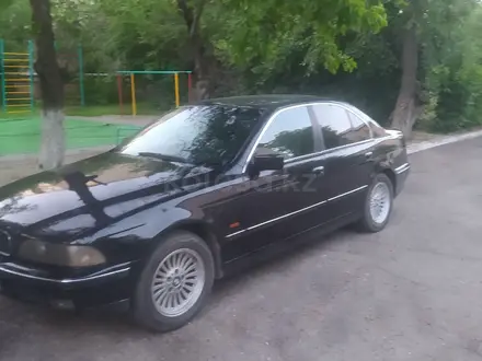 BMW 525 2000 года за 3 400 000 тг. в Талдыкорган