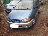 Toyota Ipsum 2001 года за 3 100 000 тг. в Алматы