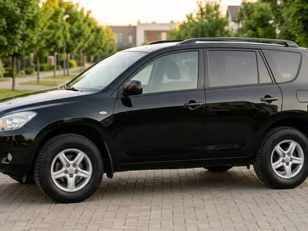 Toyota RAV4 2006 года за 7 400 000 тг. в Актау