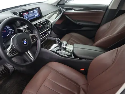 BMW 530 2018 года за 13 990 000 тг. в Астана – фото 14