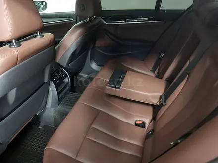 BMW 530 2018 года за 13 990 000 тг. в Астана – фото 15