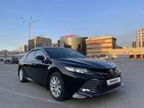 Toyota Camry 2019 года за 12 500 000 тг. в Астана – фото 2