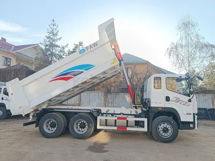 FAW  JK6.6x4.15 тонник.320 л. С. В наличии 2025 года за 29 500 000 тг. в Алматы – фото 5