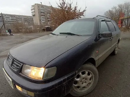 Volkswagen Passat 1995 года за 1 600 000 тг. в Семей – фото 10