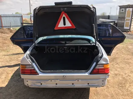 Mercedes-Benz E 300 1990 года за 1 800 000 тг. в Караганда – фото 3