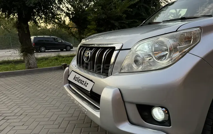 Toyota Land Cruiser Prado 2010 года за 12 850 000 тг. в Алматы