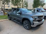 Chevrolet Silverado 2021 года за 15 500 000 тг. в Астана – фото 3