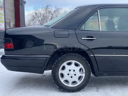 Mercedes-Benz E 200 1994 года за 2 800 000 тг. в Щучинск – фото 16