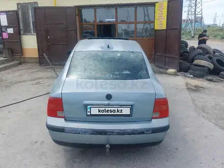 Volkswagen Passat 1998 года за 1 500 000 тг. в Кызылорда – фото 2
