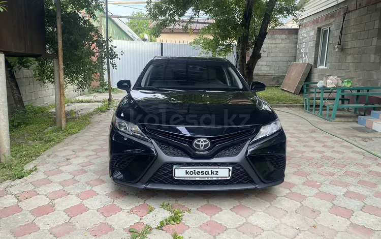 Toyota Camry 2020 года за 12 700 000 тг. в Алматы