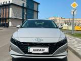 Hyundai Elantra 2022 годаfor9 000 000 тг. в Астана