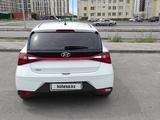 Hyundai i20 2023 года за 7 200 000 тг. в Шымкент – фото 3