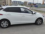 Hyundai i20 2023 года за 7 200 000 тг. в Шымкент – фото 4