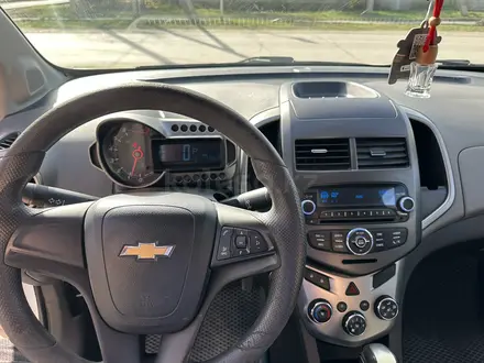 Chevrolet Aveo 2014 года за 4 600 000 тг. в Актобе – фото 14