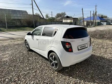 Chevrolet Aveo 2014 года за 4 600 000 тг. в Актобе – фото 7