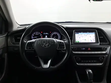 Hyundai Sonata 2018 года за 9 490 000 тг. в Актобе – фото 13