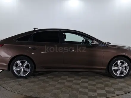 Hyundai Sonata 2018 года за 9 490 000 тг. в Актобе – фото 4