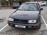 Volkswagen Golf 1993 года за 800 000 тг. в Актобе