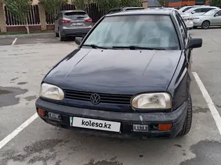 Volkswagen Golf, 1993