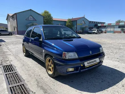 Renault Clio 1995 года за 4 500 000 тг. в Атырау – фото 2