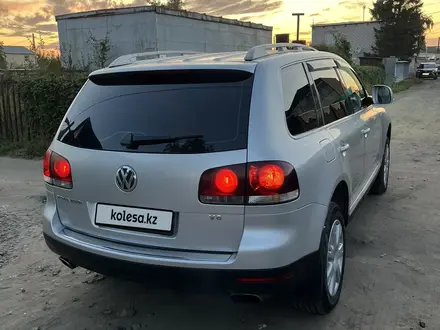 Volkswagen Touareg 2008 года за 6 500 000 тг. в Павлодар – фото 4