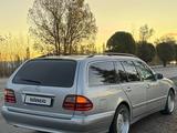 Mercedes-Benz E 320 2000 года за 4 950 000 тг. в Талдыкорган – фото 3