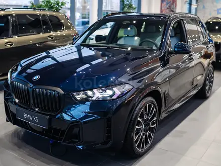 BMW X5 XDrive 40i 2024 года за 63 342 352 тг. в Астана