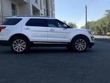 Ford Explorer 2017 годаүшін12 800 000 тг. в Шымкент – фото 2