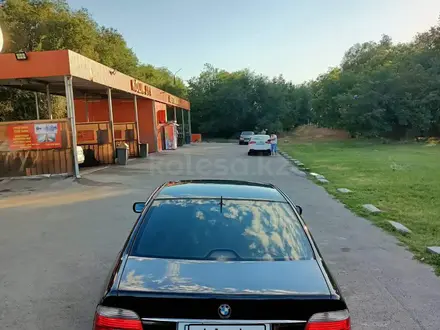 BMW 530 2001 года за 3 800 000 тг. в Жаркент – фото 2