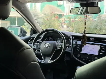 Toyota Camry 2020 года за 11 500 000 тг. в Алматы – фото 6