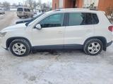 Volkswagen Tiguan 2010 годаfor5 500 000 тг. в Астана – фото 3