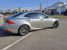 Lexus is-300, 2020
