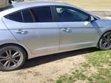Hyundai Elantra 2017 годаүшін4 300 000 тг. в Актобе – фото 5