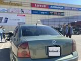 Volkswagen Passat 2001 года за 2 700 000 тг. в Караганда – фото 2