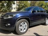 Volkswagen Tiguan 2015 года за 7 500 000 тг. в Астана