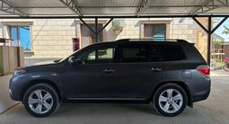 Toyota Highlander 2010 года за 12 000 000 тг. в Атырау – фото 3