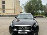 Infiniti QX70 2017 года за 13 500 000 тг. в Актобе – фото 2