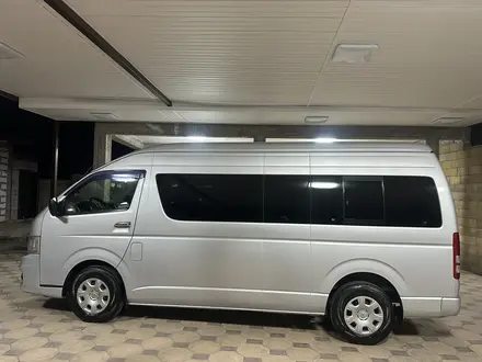 Toyota Hiace 2013 года за 11 200 000 тг. в Алматы