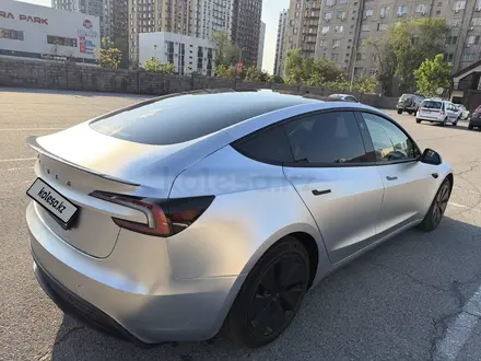 Tesla Model 3 2024 года за 15 200 000 тг. в Алматы – фото 5