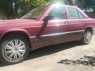 Mercedes-Benz 190