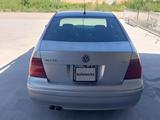 Volkswagen Jetta 2002 года за 1 400 000 тг. в Алматы – фото 2