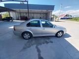 Volkswagen Jetta 2002 года за 1 400 000 тг. в Алматы – фото 3