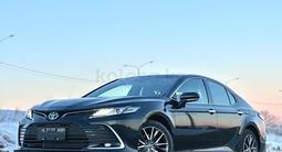 Toyota Camry 2023 года за 15 800 000 тг. в Алматы – фото 2