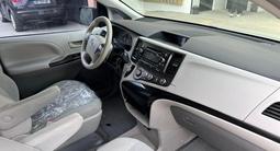 Toyota Sienna 2013 годаfor8 600 000 тг. в Атырау – фото 5